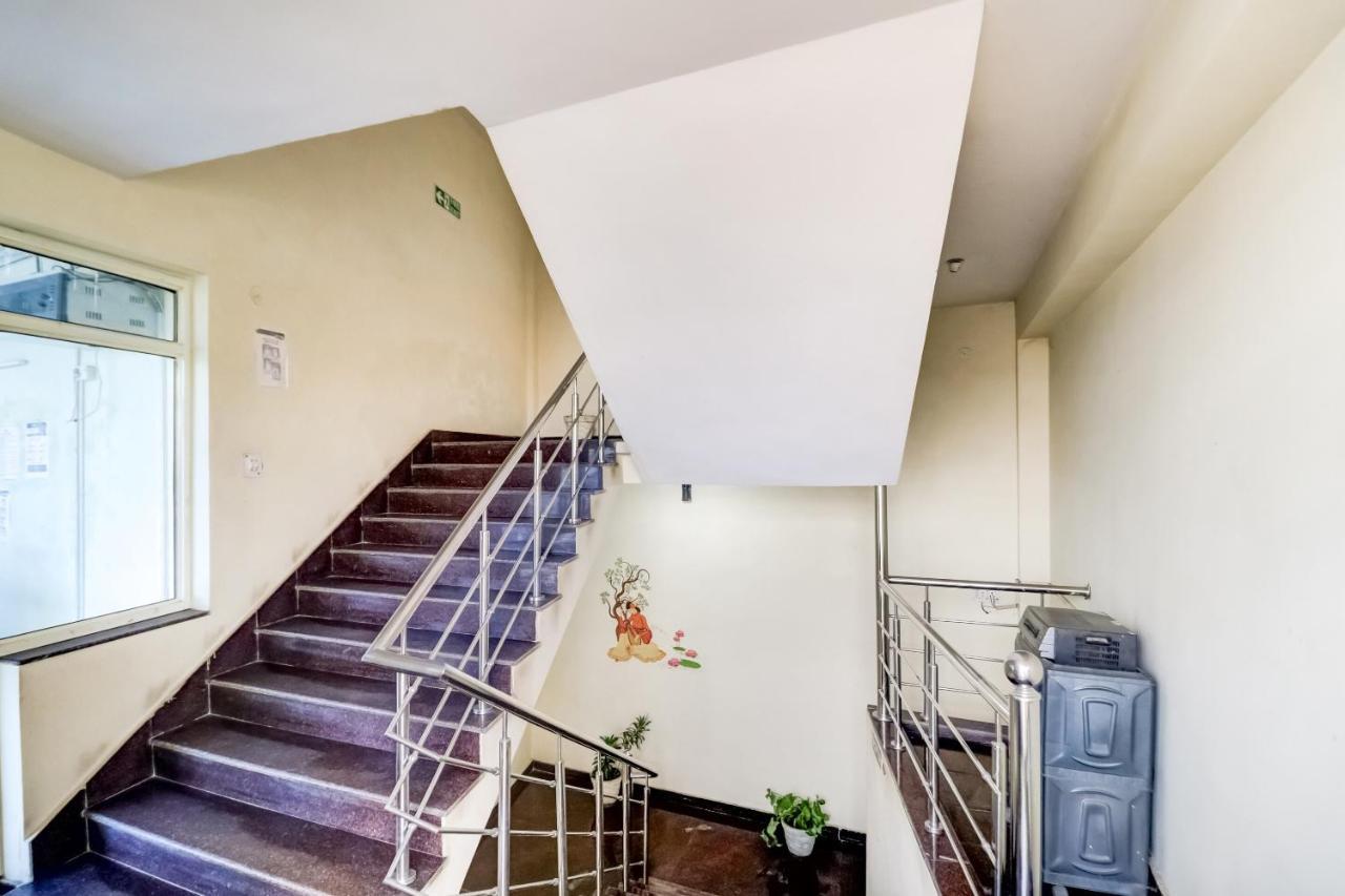 Oyo Hotel R K Residency Gurgaon Exterior photo