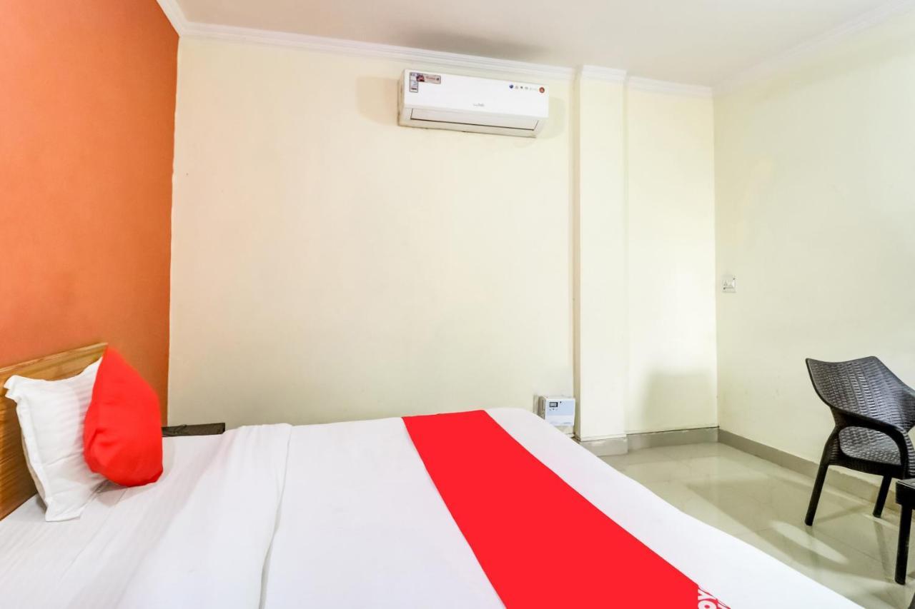Oyo Hotel R K Residency Gurgaon Exterior photo
