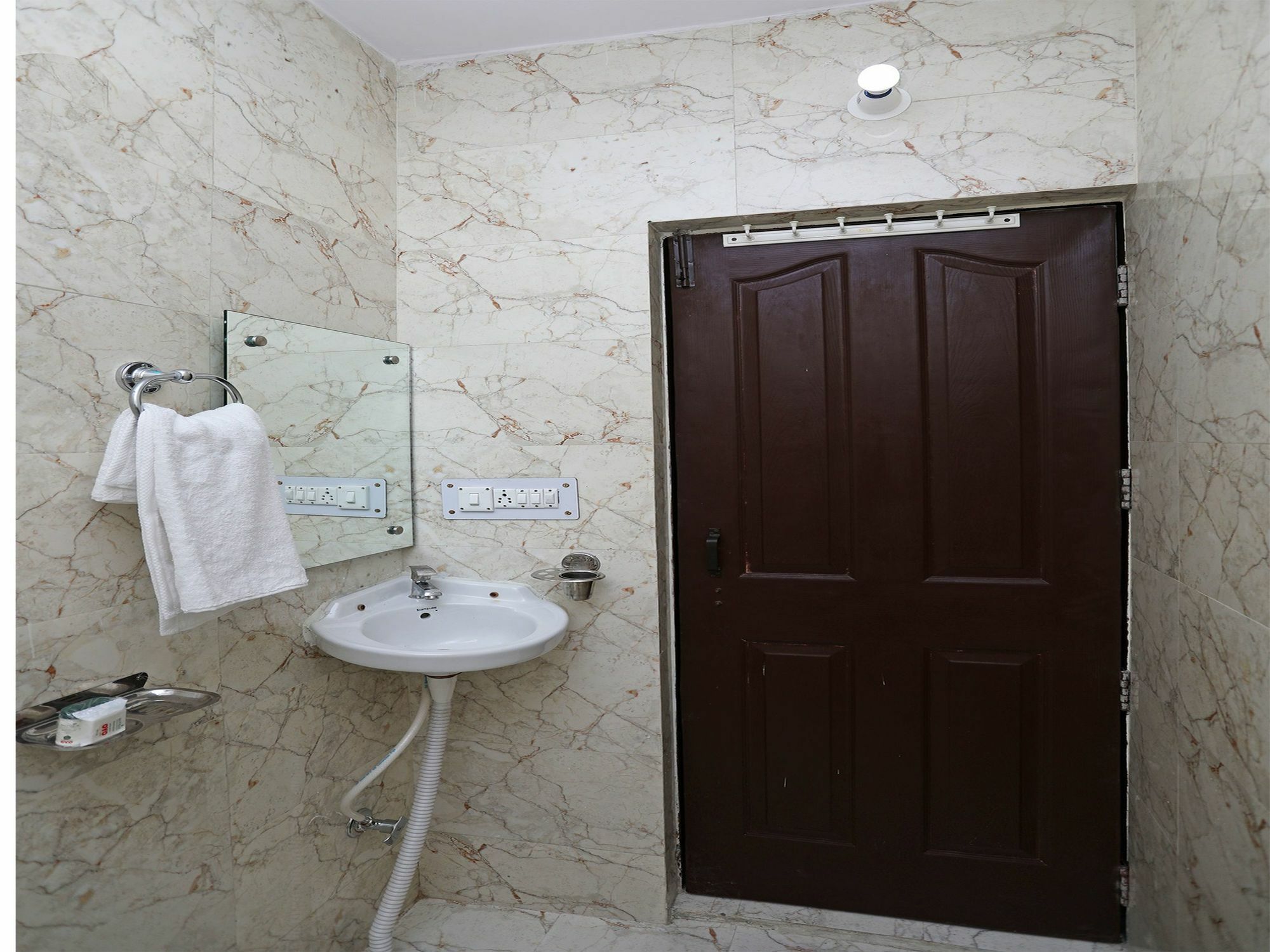 Oyo Hotel R K Residency Gurgaon Exterior photo